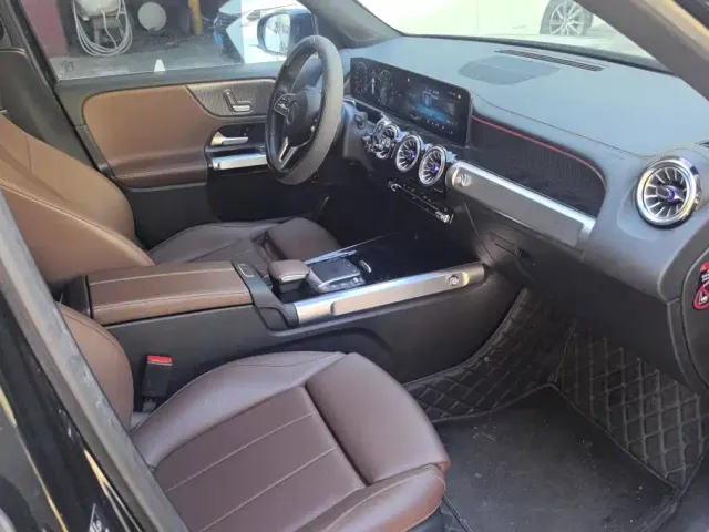 Mercedes-Benz GLB-Class — Фото автомобиля 8