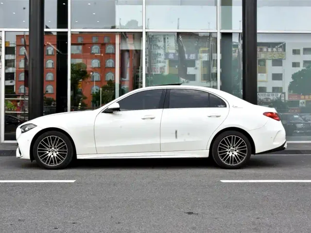 Mercedes-Benz C-Class — Фото автомобиля 5