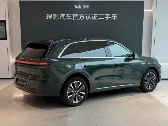 Li Auto L6 — Фото автомобиля 4