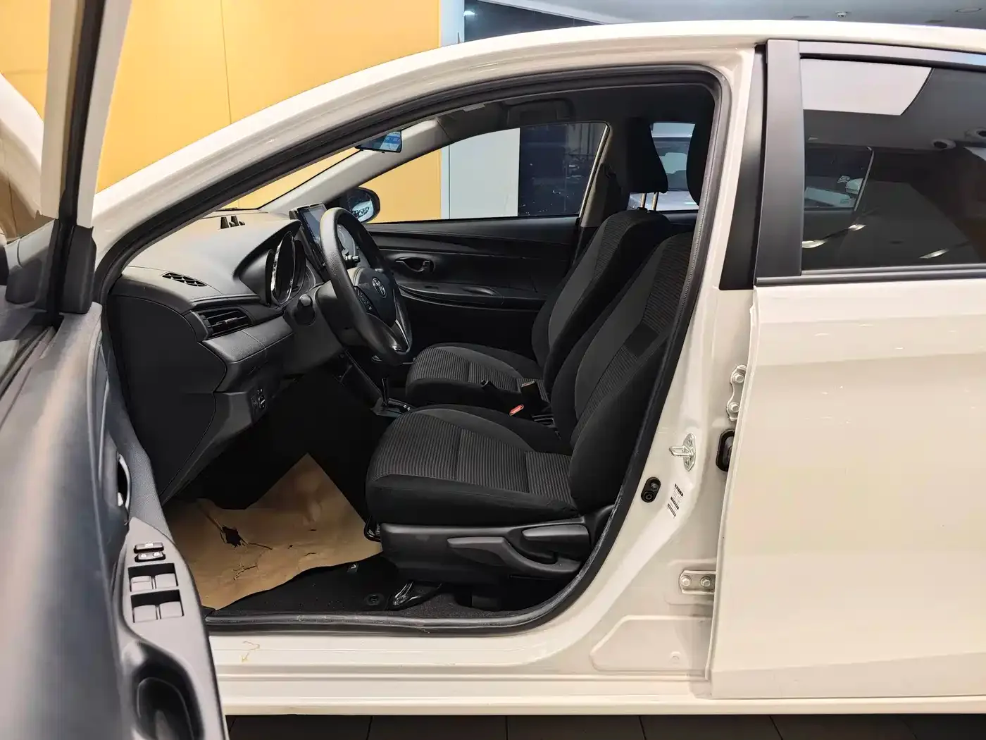 Toyota Vios FS 2021 1.5L CVT Fengchi Edition — Фото автомобиля 13