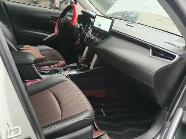 Toyota Corolla Cross — Фото автомобиля 13