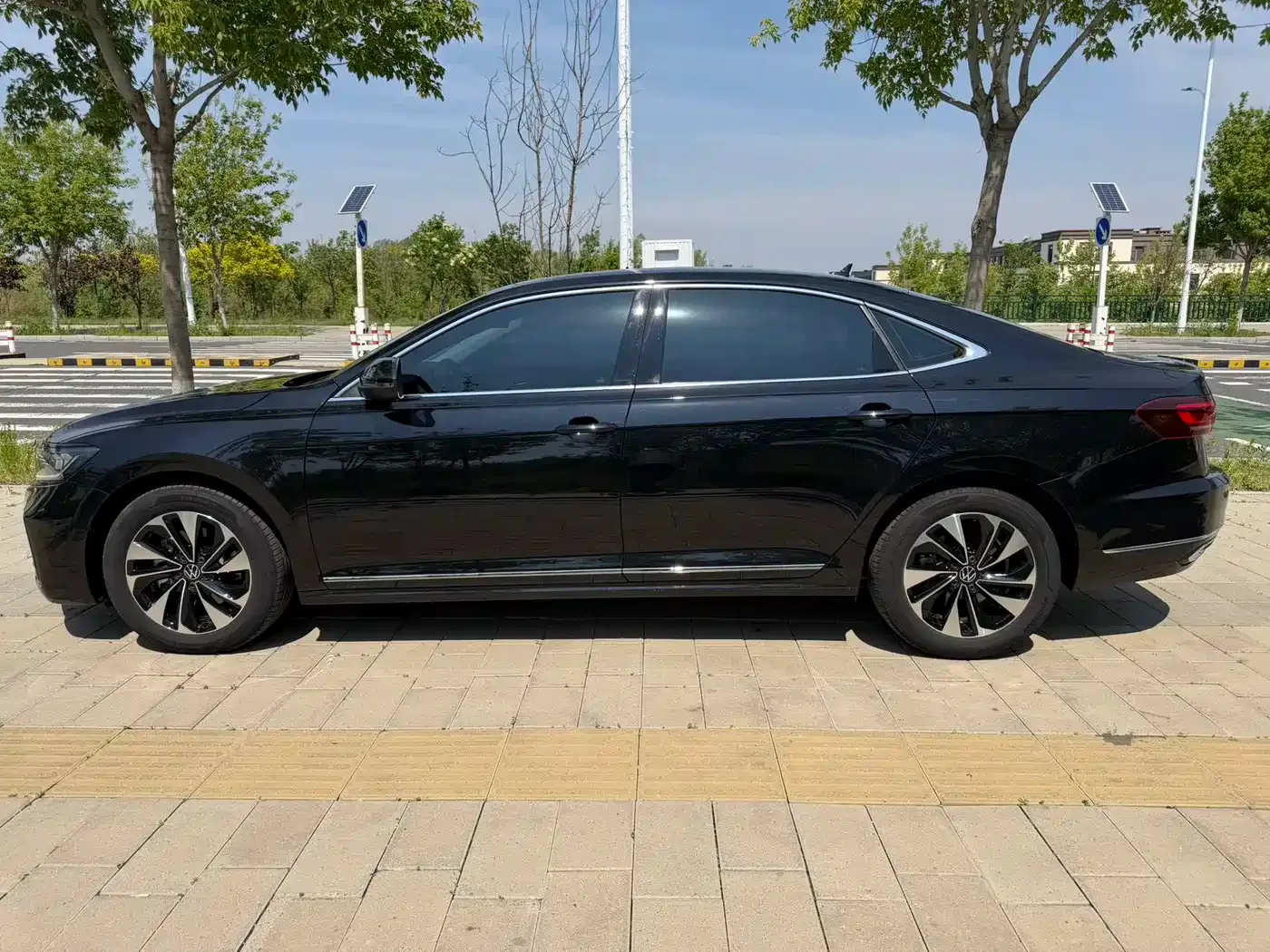 Volkswagen Passat 2023 Facelift 280TSI Elite Edition — Фото автомобиля 5