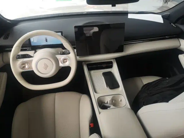 Baojun Baojun Yunhai 2024 140km Plug-in Hybrid — Фото автомобиля 9