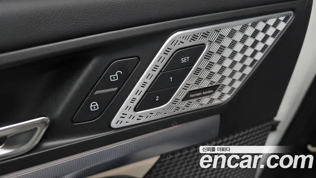 BMW X1 sDrive 18d M Sport — Фото автомобиля 14