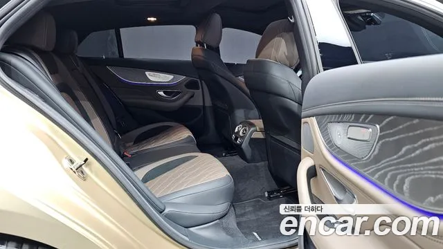 Mercedes-Benz AMG GT 4 двери 43 4MATIC+ Dynamic Golden Daylight — Фото автомобиля 12