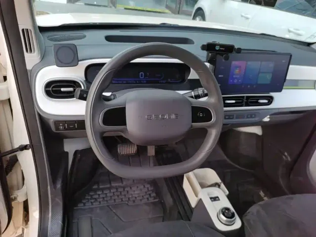 Geely Panda — Фото автомобиля 10