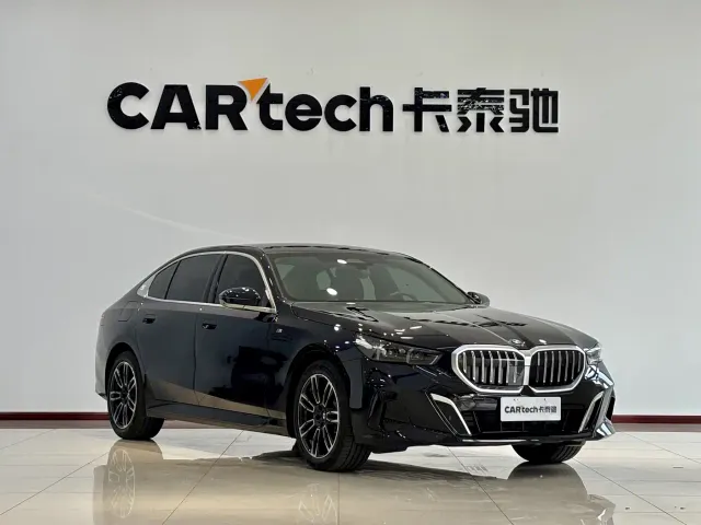 BMW 5 Series — Фото автомобиля 3