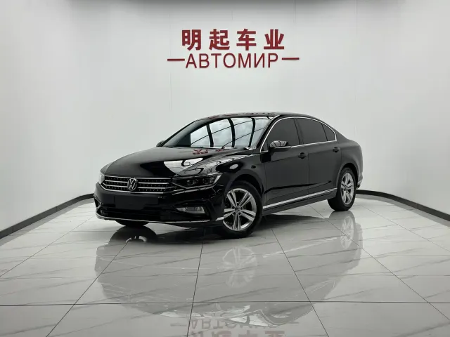Фотография автомобиля — Volkswagen Magotan