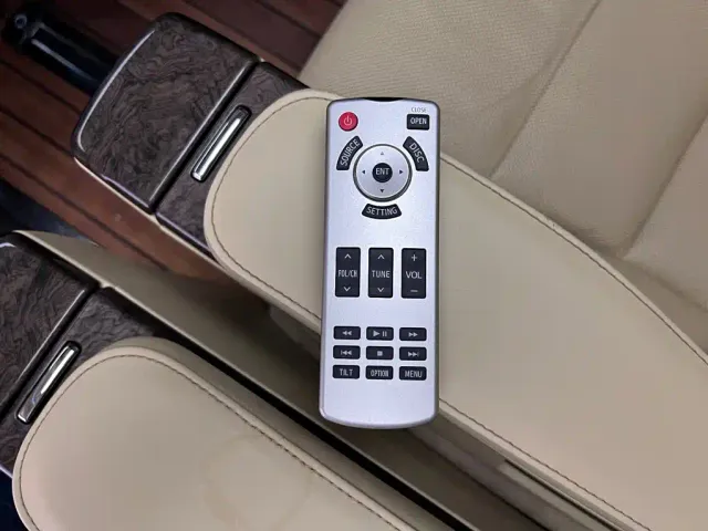 Toyota Vellfire — Фото автомобиля 17