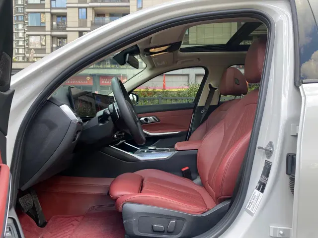 BMW 3 Series — Фото автомобиля 4