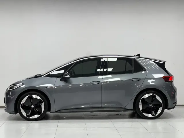 Volkswagen ID.3 — Фото автомобиля 15