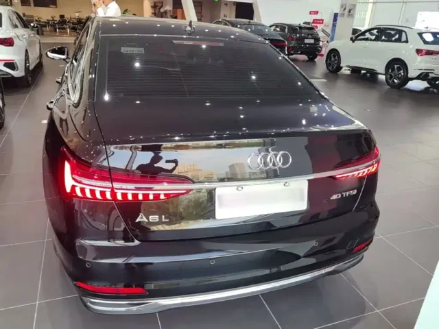 Audi A6L — Фото автомобиля 5