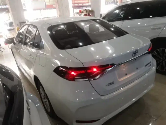 Toyota Corolla — Фото автомобиля 4