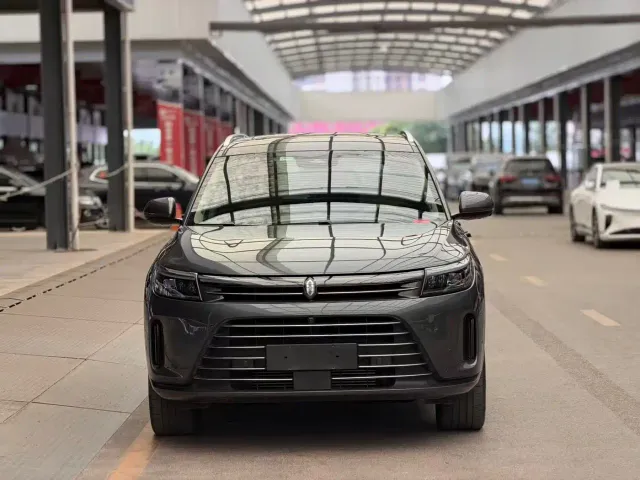 Aito M7 — Фото автомобиля 2