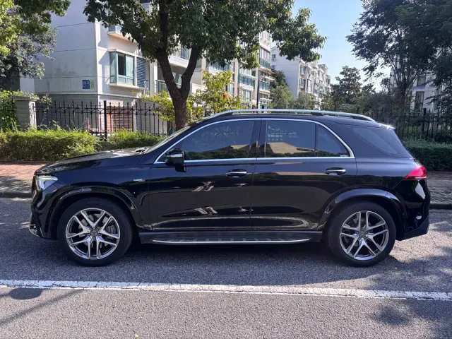 Mercedes-Benz GLE-Class AMG — Фото автомобиля 3
