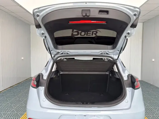 Geely Emgrand S — Фото автомобиля 21