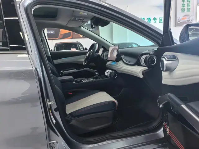 BYD Yuan PLUS — Фото автомобиля 19