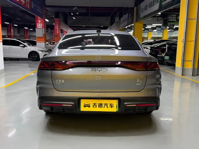 BYD Qin L — Фото автомобиля 6