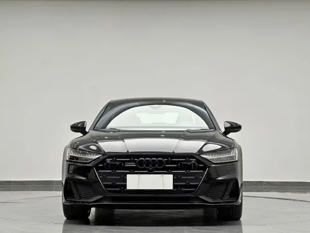 Audi A7L — Фото автомобиля 2
