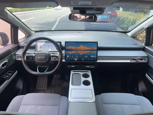 GAC Aion Y — Фото автомобиля 9