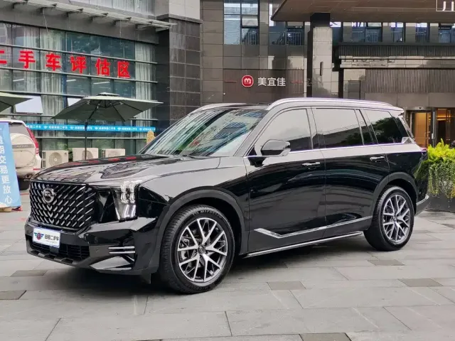 Фотография автомобиля — GAC Trumpchi GS8