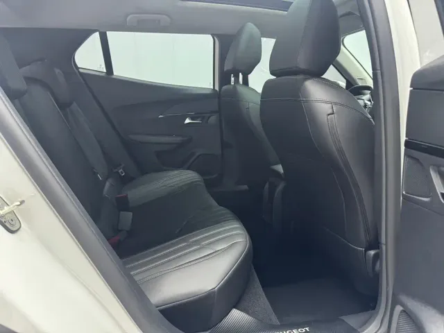 Peugeot 2008 — Фото автомобиля 12