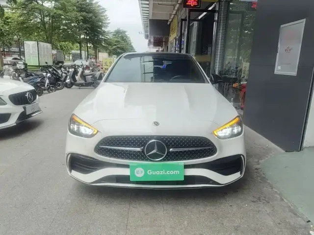 Mercedes-Benz C-Class — Фото автомобиля 2