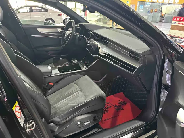 Audi A6L — Фото автомобиля 14