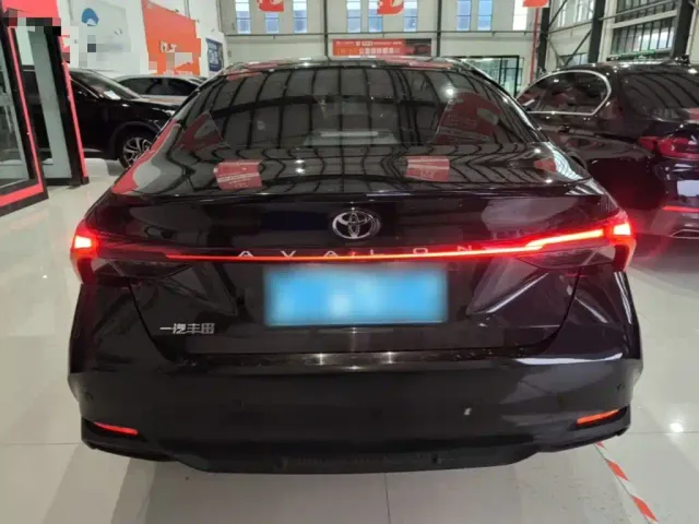 Toyota Avalon — Фото автомобиля 5