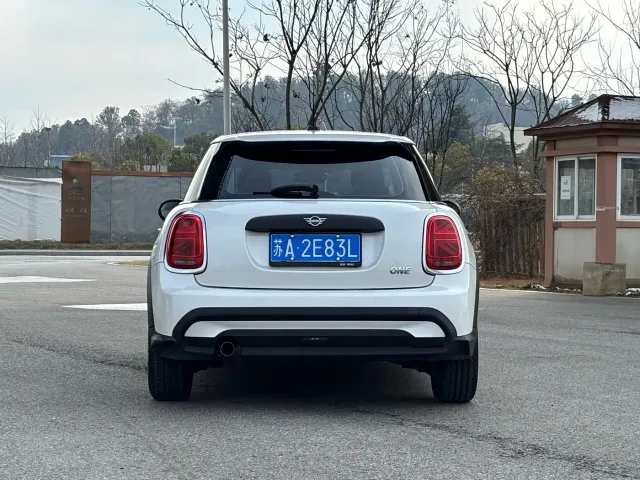 MINI Hatch — Фото автомобиля 5