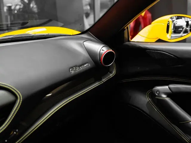 Ferrari F8 — Фото автомобиля 20