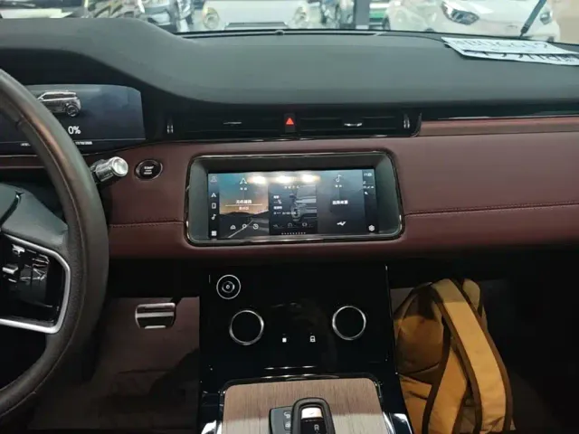Land Rover Range Rover Evoque — Фото автомобиля 12