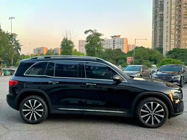 Mercedes-Benz GLB-Class — Фото автомобиля 4