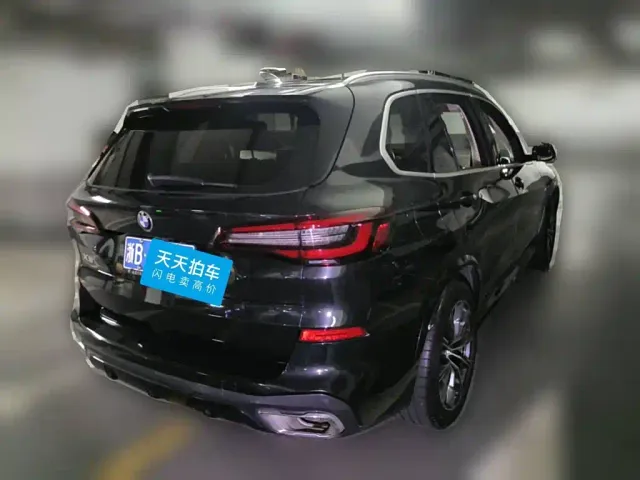 BMW X5 — Фото автомобиля 5