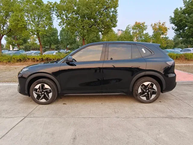 Geely Galaxy E5 — Фото автомобиля 4