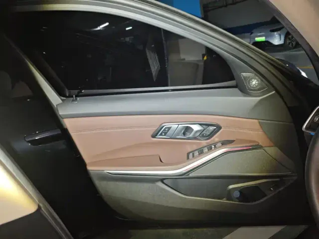 BMW 3 Series — Фото автомобиля 7