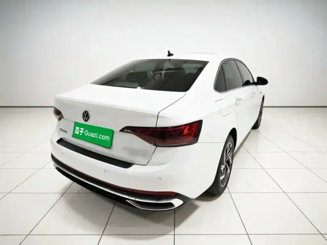 Volkswagen Sagitar — Фото автомобиля 4