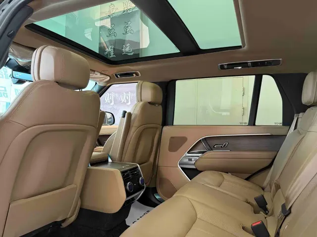 Land Rover Range Rover — Фото автомобиля 18