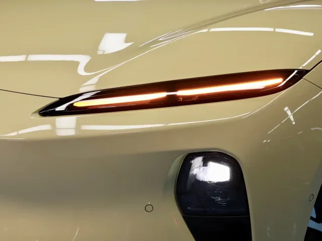 Nio ET5 — Фото автомобиля 4