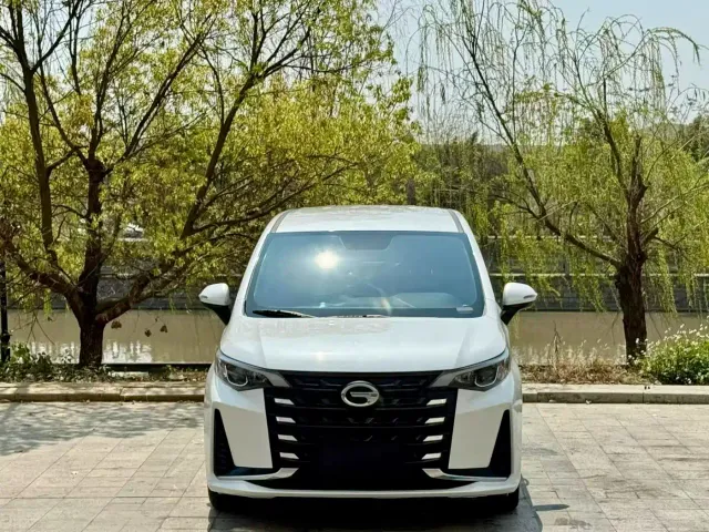 GAC Trumpchi M6 — Фото автомобиля 2