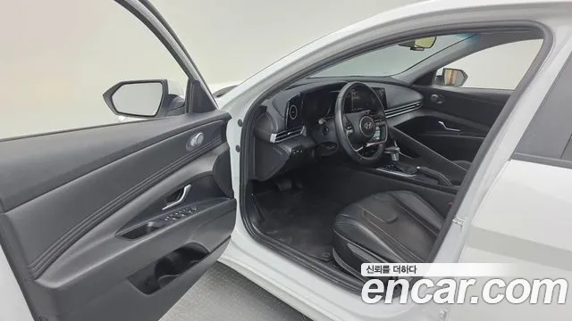 Hyundai Avante CN7 — Фото автомобиля 10