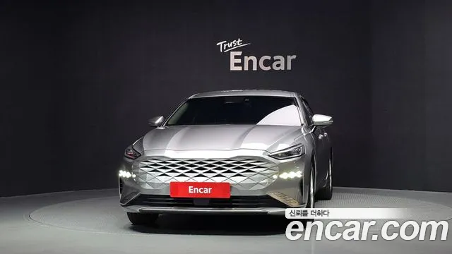 Kia K8 — Фото автомобиля 3