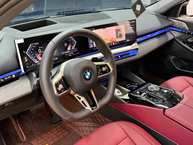BMW 5 Series — Фото автомобиля 12