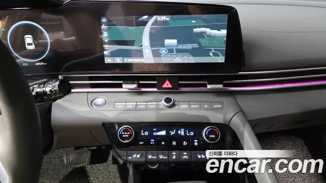 Hyundai AVANTE Новый Avante (CN7) — Фото автомобиля 13