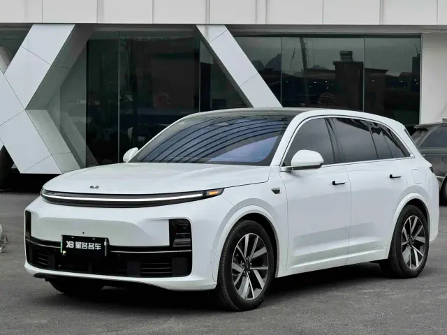 Фотография автомобиля — Li Auto L7