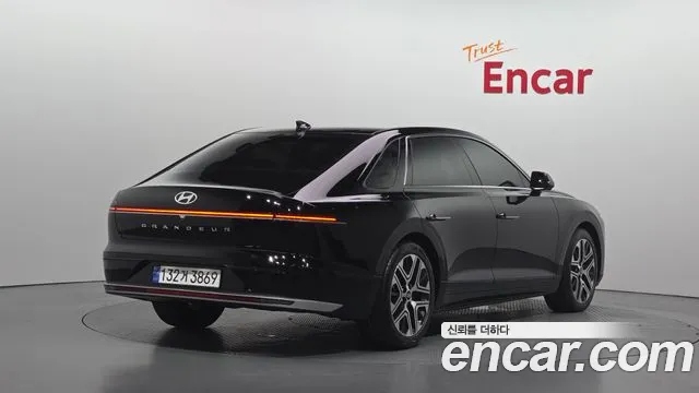 Hyundai Grandeur GN7 — Фото автомобиля 2
