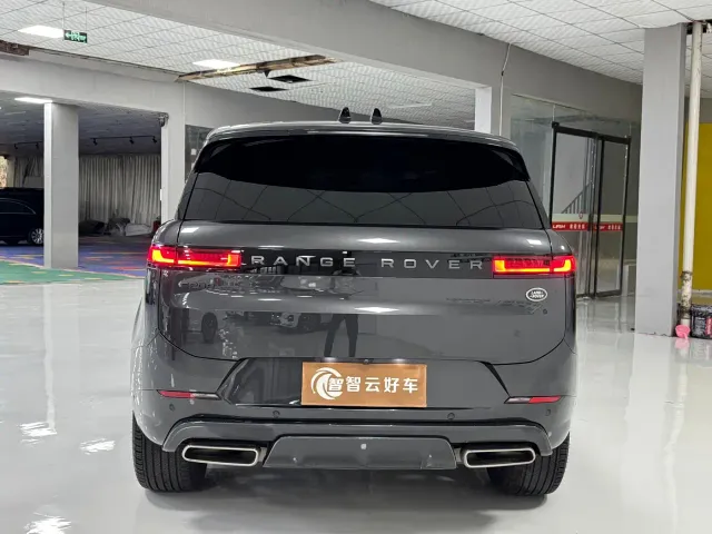 Land Rover Range Rover Sport — Фото автомобиля 8