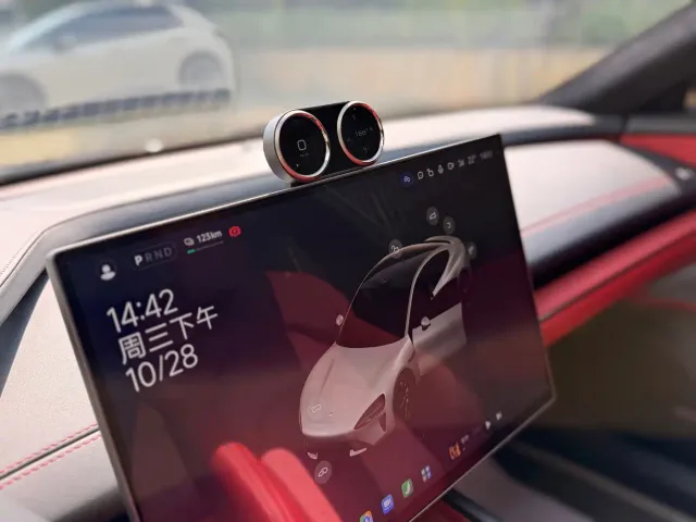 Xiaomi SU7 — Фото автомобиля 15
