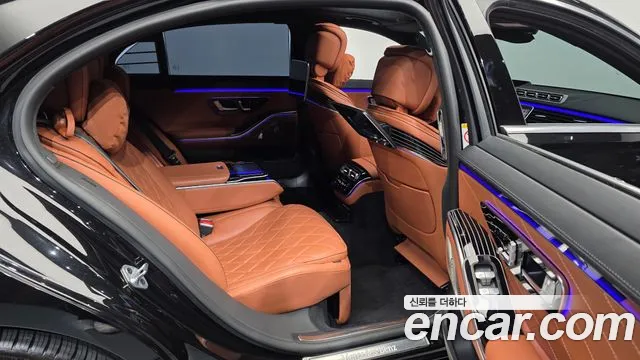 Mercedes-Benz S-Class — Фото автомобиля 12