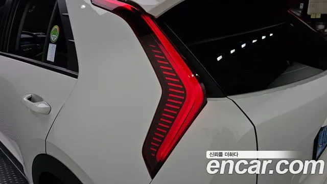 Kia Niro — Фото автомобиля 8
